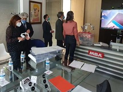 Surgeons testing surgical instruments and robotics for laparoscopic thoracic and gynaecological surgery