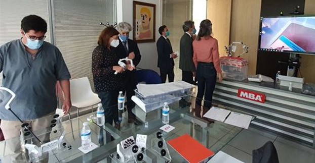 Surgeons testing surgical instruments and robotics for laparoscopic thoracic and gynaecological surgery